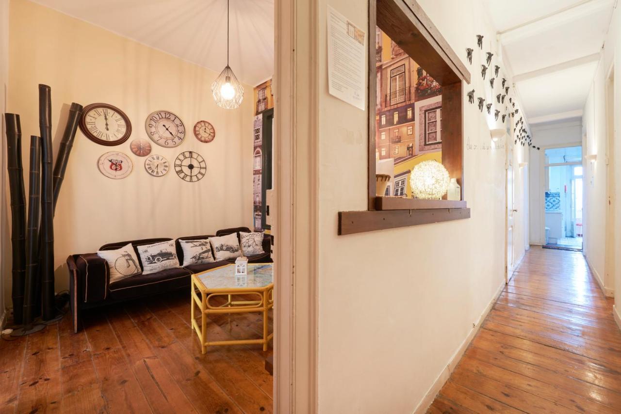 Brand New Hostel Anjos Lisbona Esterno foto