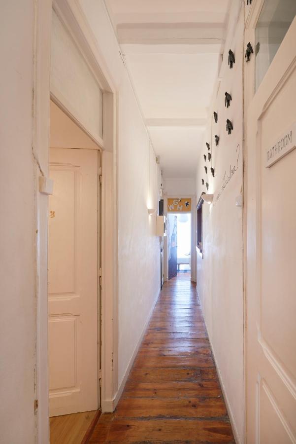 Brand New Hostel Anjos Lisbona Esterno foto